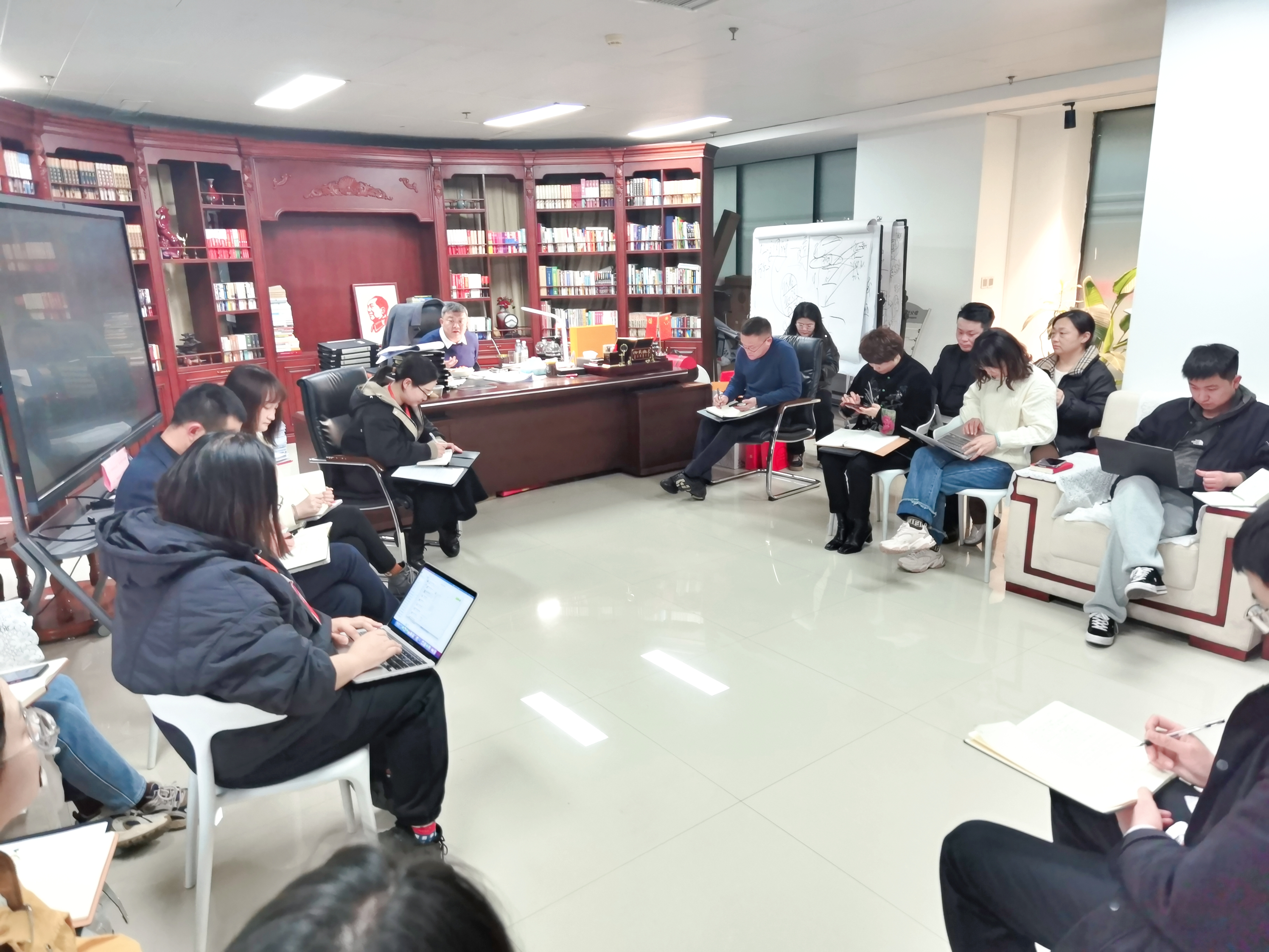 心时代父母召开第一次《营销产品支持会》