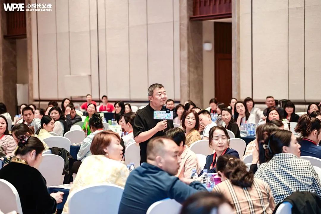 你咋又加班？我在读你文章！：一本从《导师班》诞生的生日书