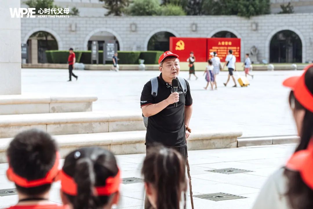 王纪琼院长五问重构笃行班研学认知——从盯娃打杂到三代共修！