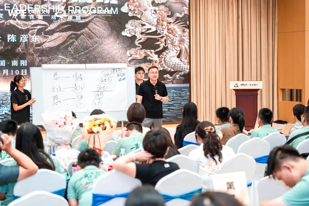职场新人被老员工欺负，如何强势反击欺凌？