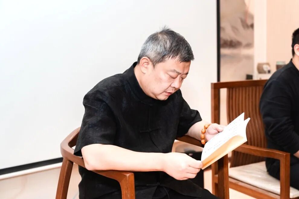 追随王纪琼院长的一天：在平凡中看见光的轨迹