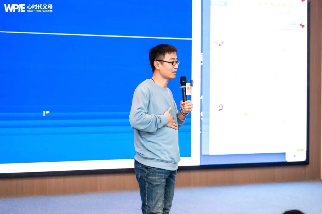 “饭前不准吃!”面对老爸的怒吼,5岁娃如何当着爸爸的面吃下这碗方便面