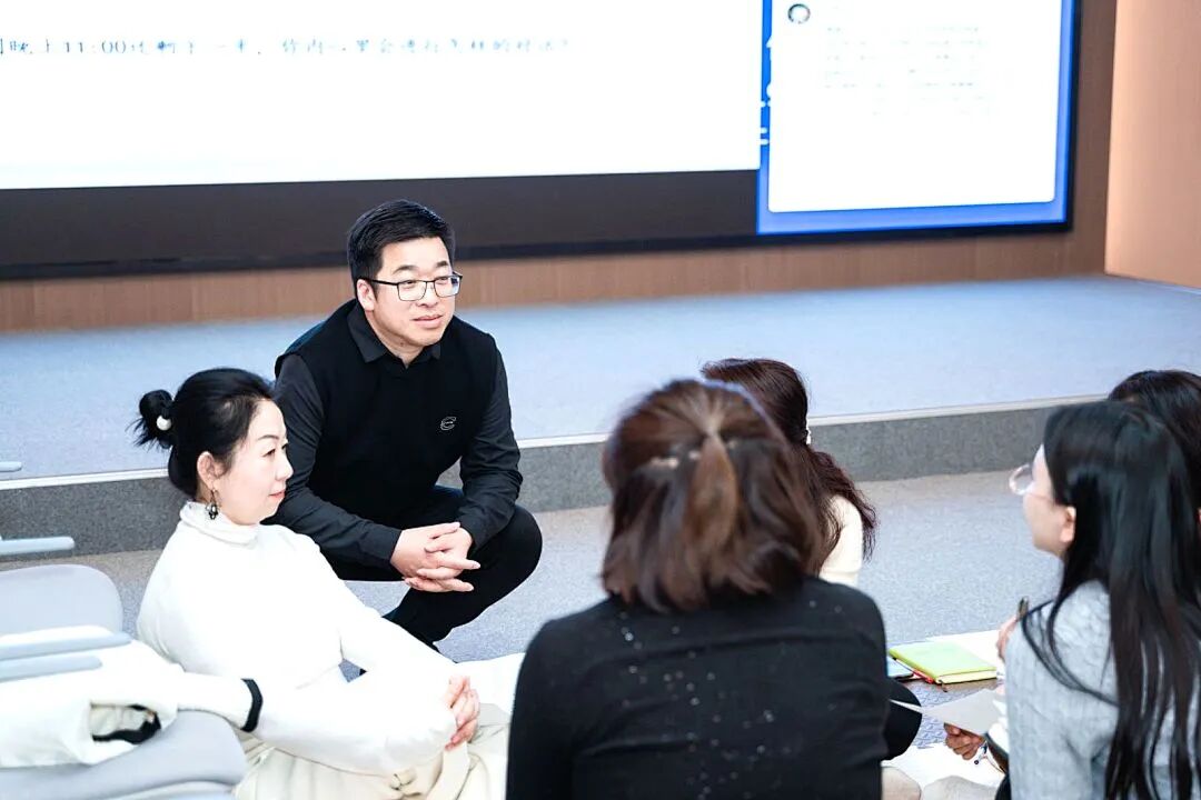 【海勇老师唤醒自驱力】你的快乐,何必等他点头?