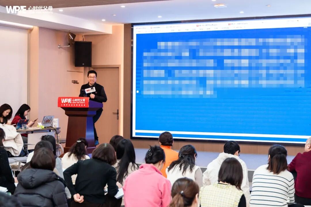 【海勇老师唤醒自驱力】孩子遇事就情绪化?你缺的不是“灭火器”,而是“翻译器”