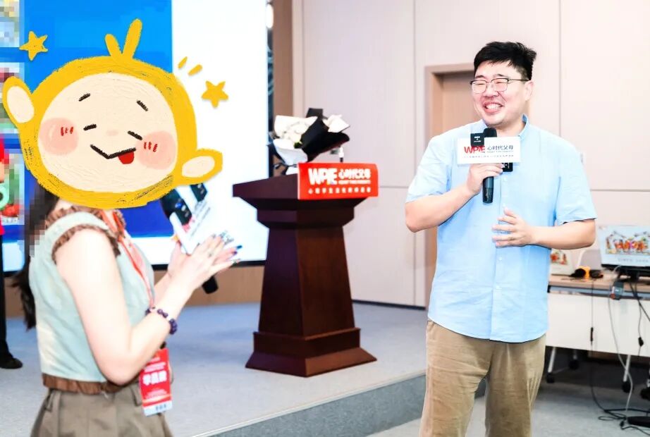 【兆鹏老师心理咨询实操班】18岁女儿痛哭控诉:“妈妈无微不至的爱,让我喘不过气!”