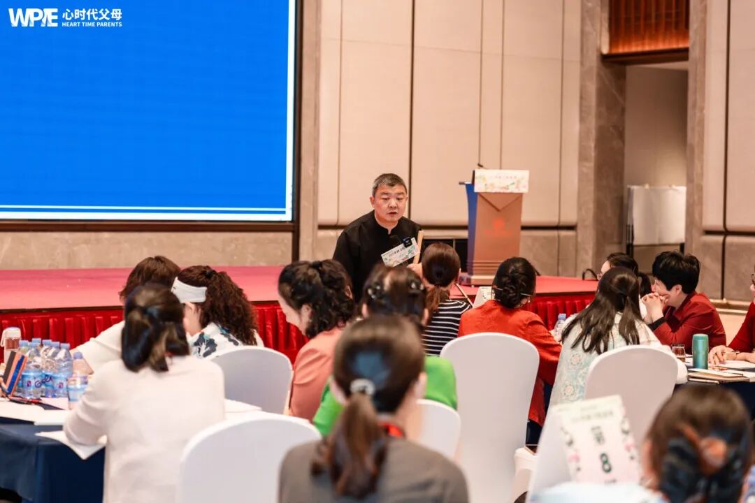 【纪琼院长实操班】孩子威胁妈妈要3000块充游戏?纪琼院长:“立马给他转!”