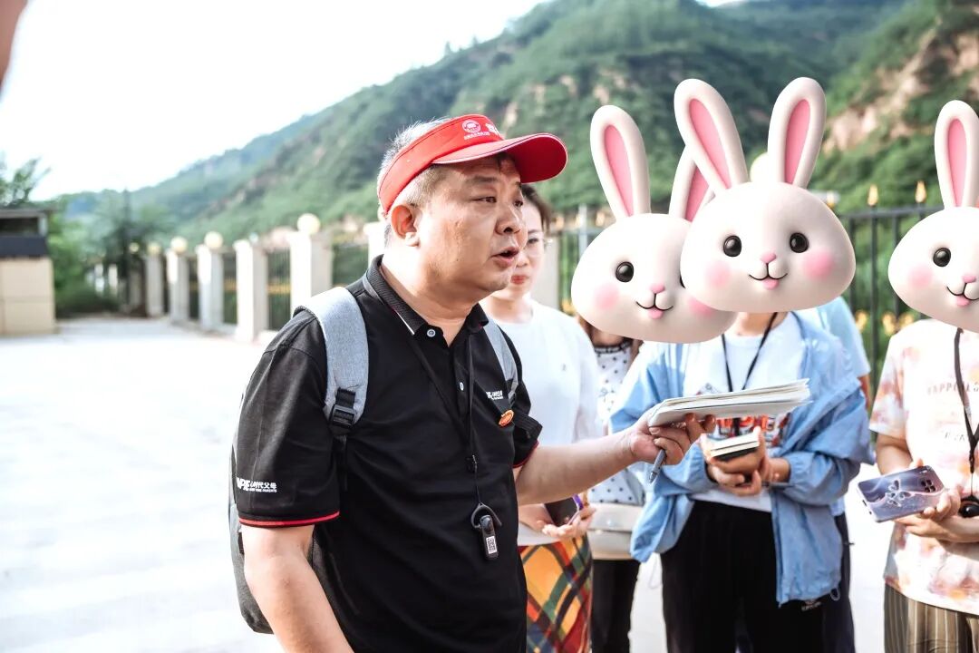 王熙凤和王纪琼的隔世共鸣——“一吊钱”让休学两年的孩子重返校园