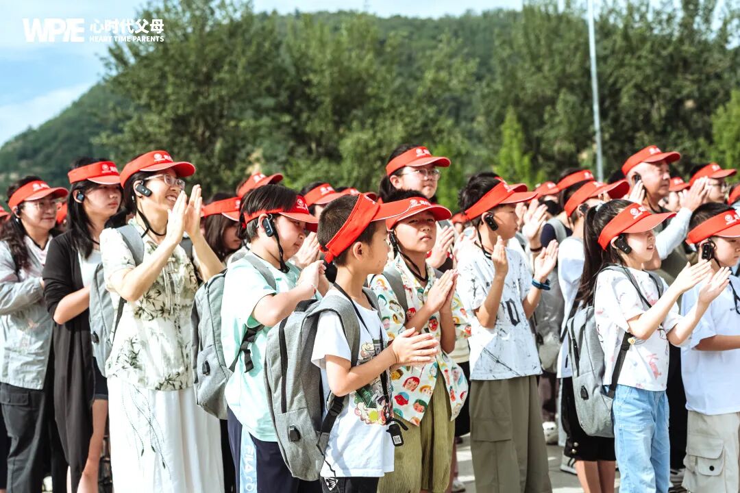 【咱们的故事】从建筑玻璃到心灵灯塔——邱松建老师:“陪孩子长大的路上,我也经历了第二次成长!”