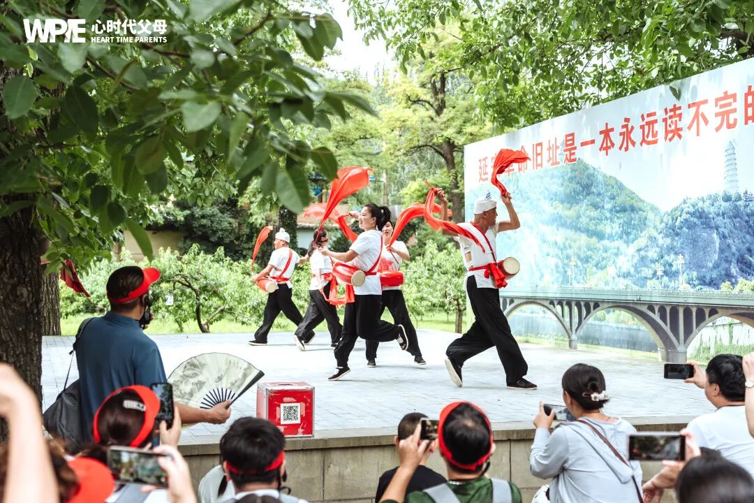 【咱们的故事】从建筑玻璃到心灵灯塔——邱松建老师:“陪孩子长大的路上,我也经历了第二次成长!”