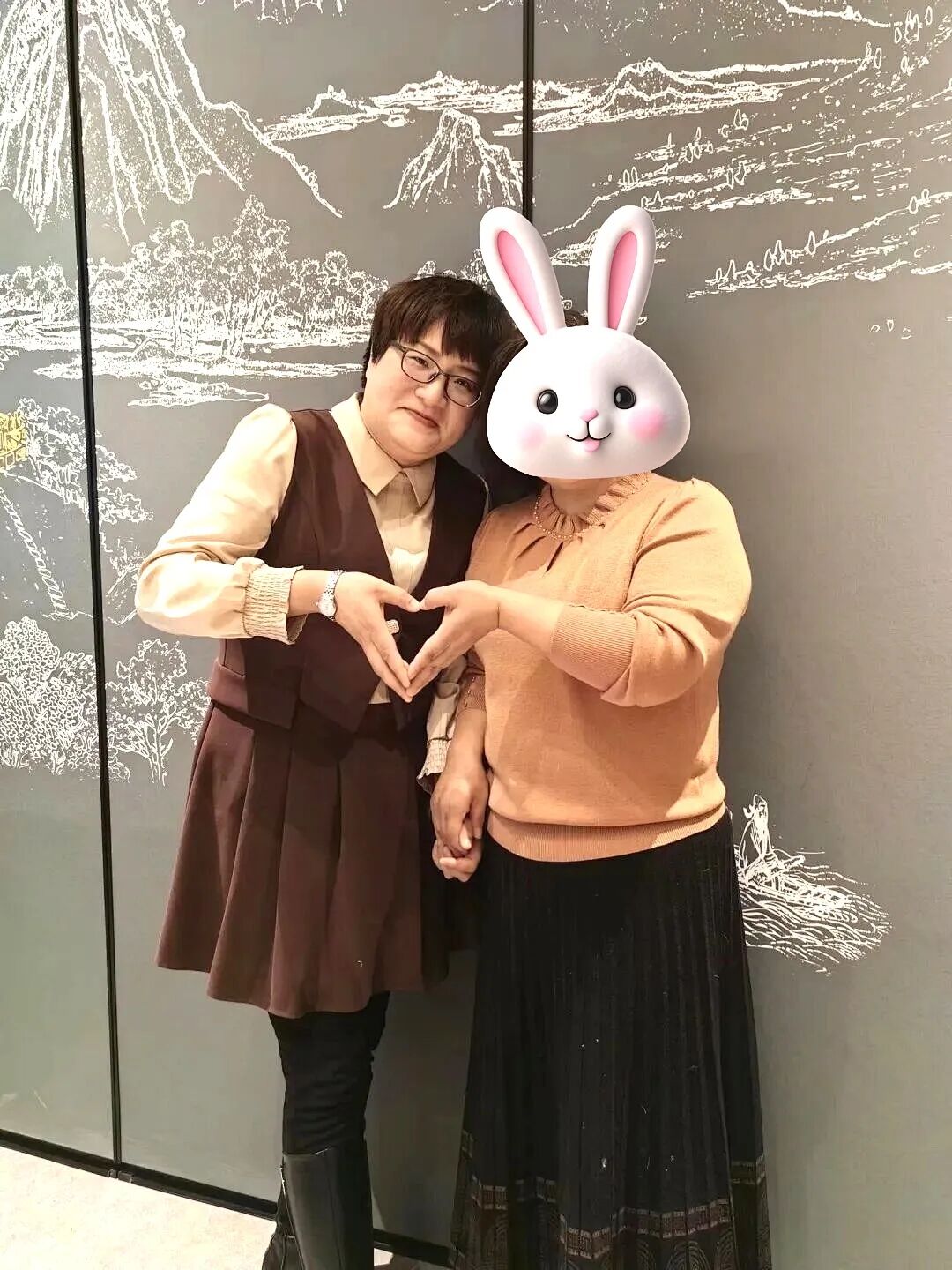 初一班长被全班辱骂,结果她拿出一喇叭......结局太解气了!