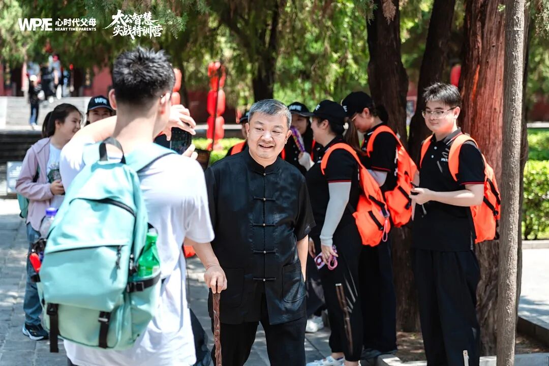 【纪琼院长实操班】“我不想活了,撞头算轻的!”孩子失控咆哮,纪琼院长实操班现场“接招”震撼全场!