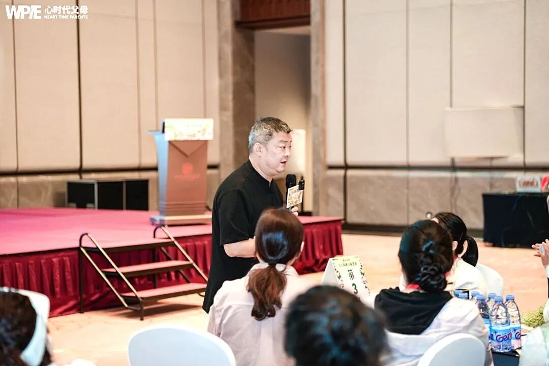 【纪琼院长导师班】男人在外是“纸老虎”,回家变“炸药包”——妻子:“凭什么要我承受这些!”