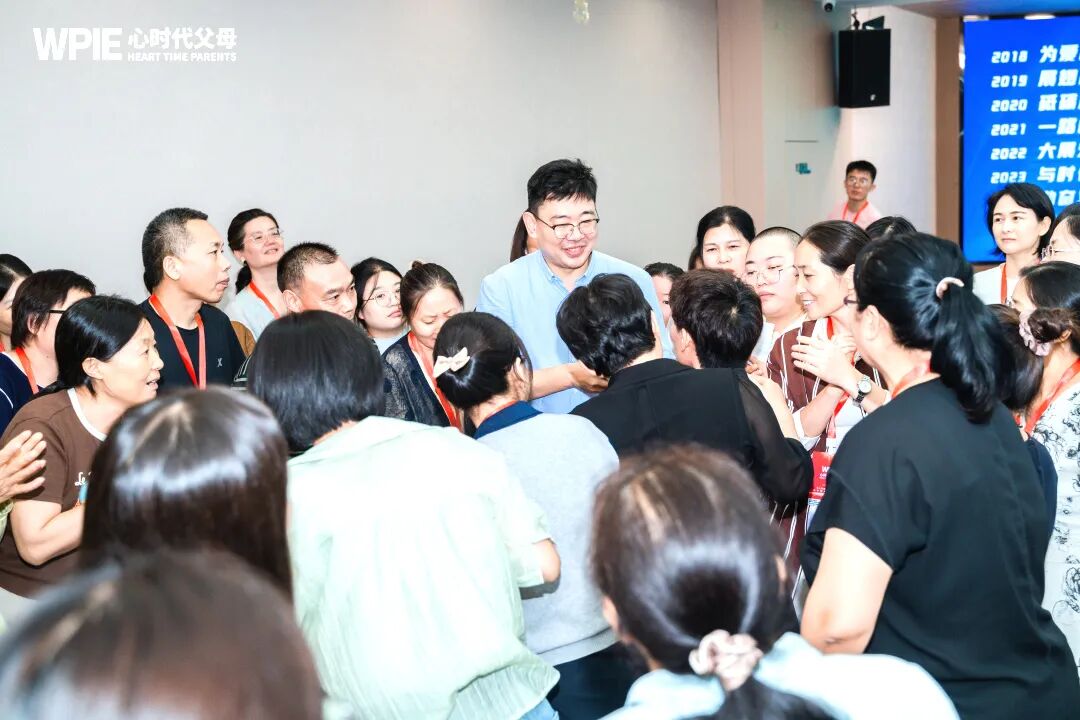 学员叹息“生命没有意义”时,张兆鹏老师:“那就别活了!”