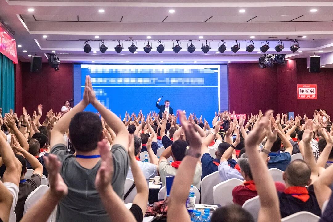 老公原生家庭的“债”,凭什么我来还?