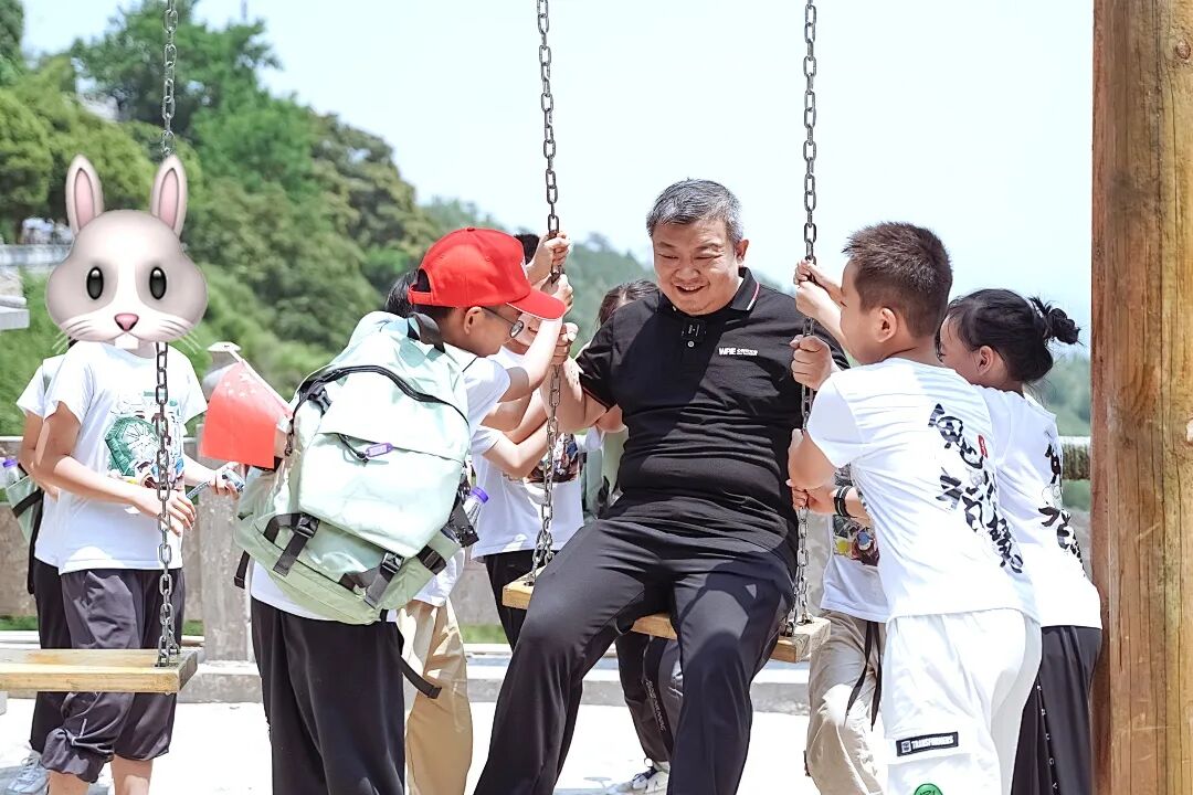 【咱们的故事】高三儿子濒临休学，丈夫熄灭职业心火：一篇文章点燃了家庭的希望！