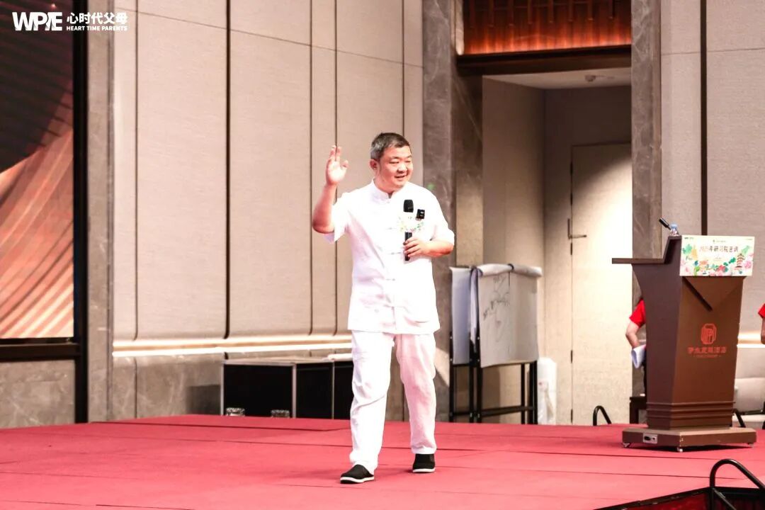 【纪琼院长人生规划导师班】妻子:“为什么不给我买贵的衣服,你是不是觉得我不配!”