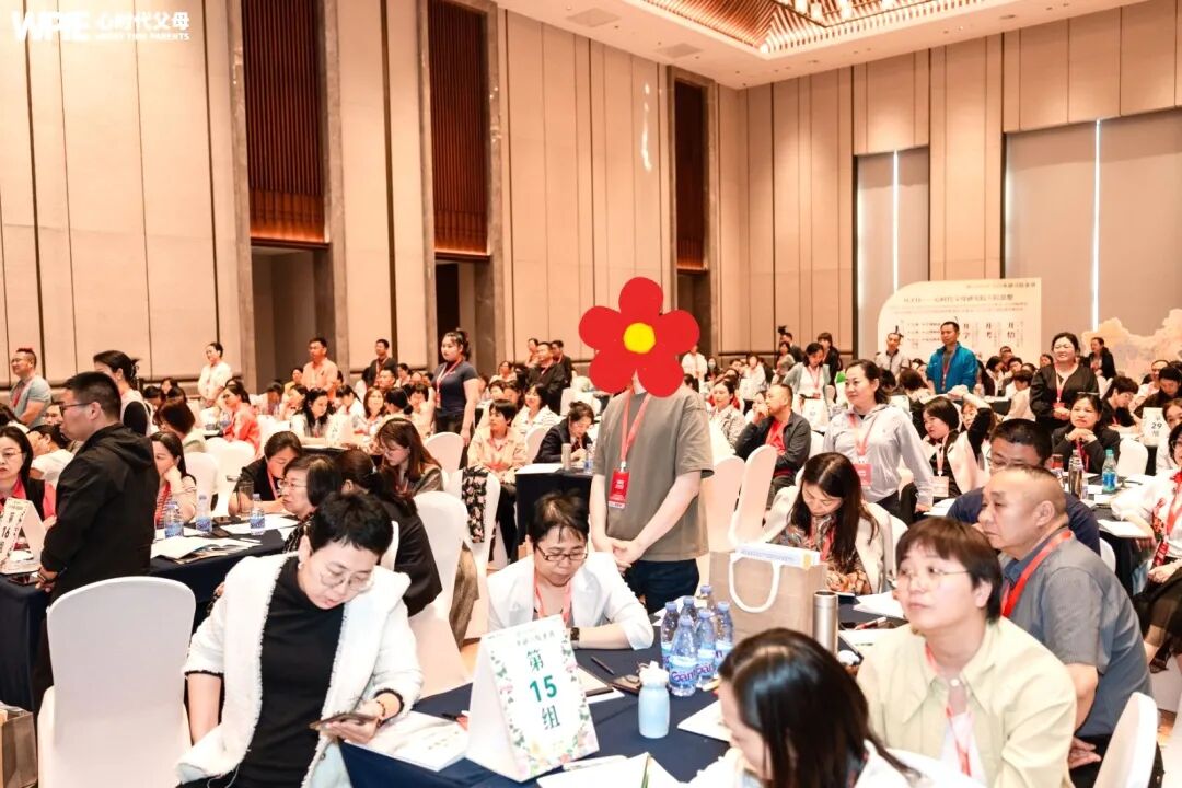 别让扫兴的人，吸走你的情绪能量！