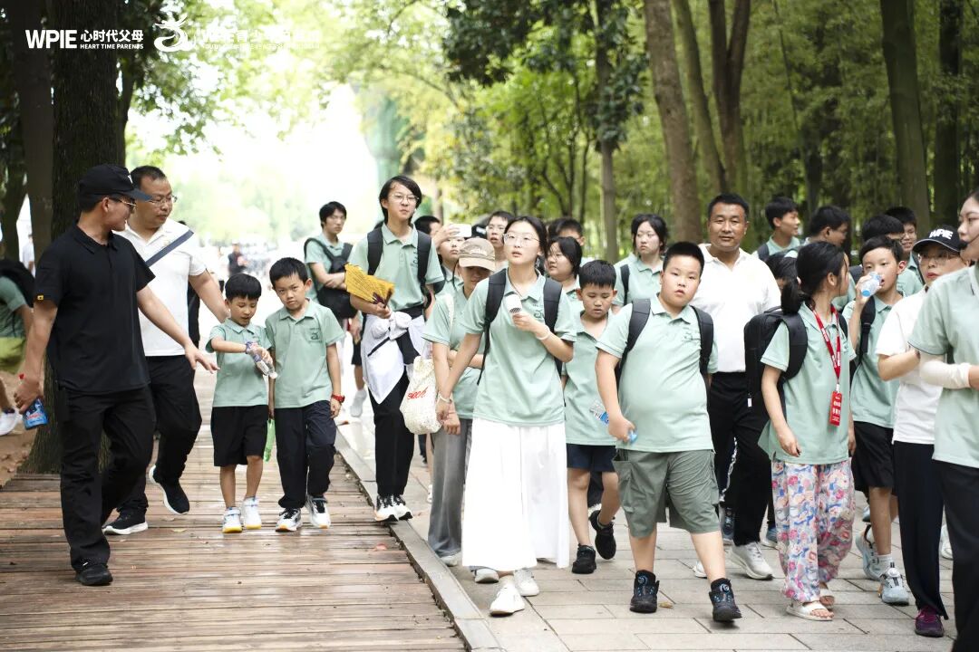 孩子历史考了21分,班里倒数第一,我却在孩子面前宣布:这是天大的喜事啊!