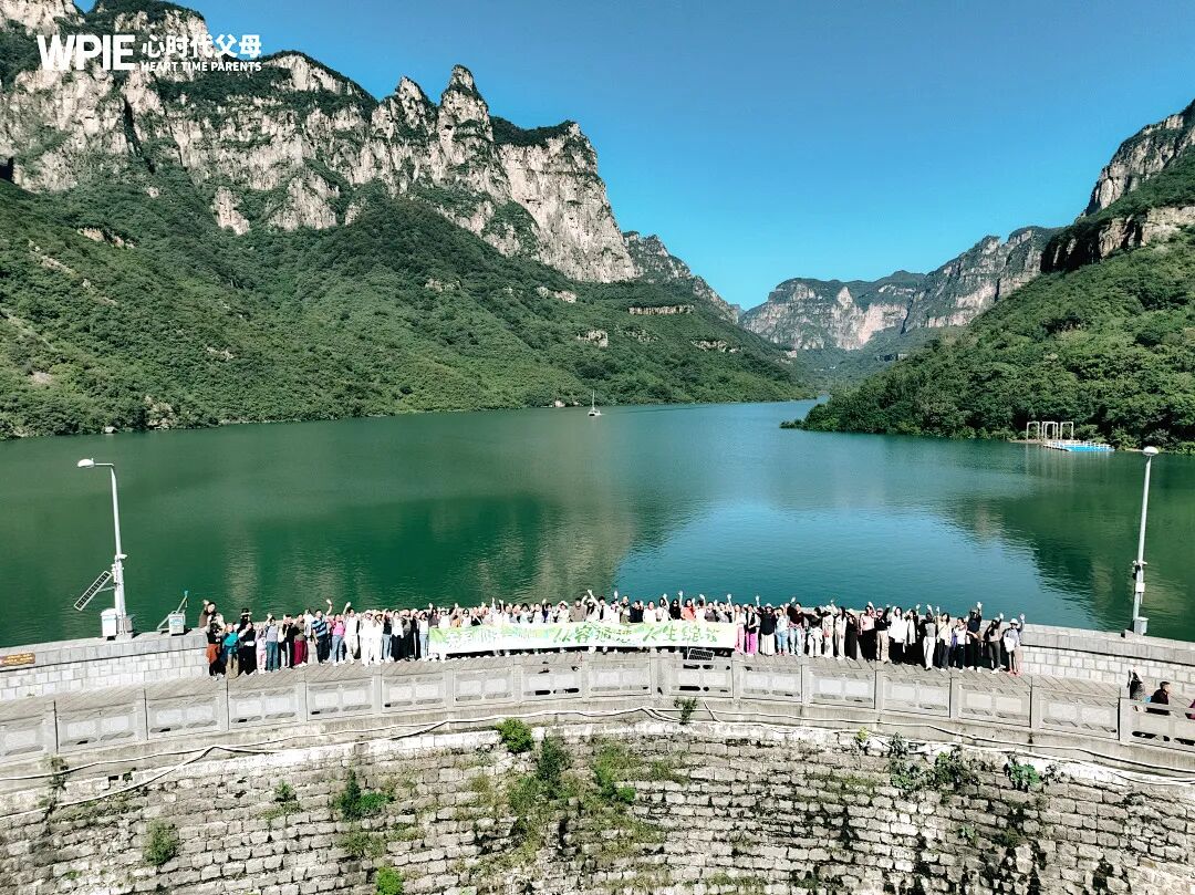 【重返校园之路——王克老师学员采访】当妈妈不再“围着孩子转”,社恐的女儿反而推开了门