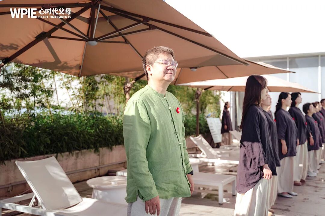 那场麻将局，为何比我的生死更重要？——麻将桌上的父亲，无望的母亲和一个病危的孩子