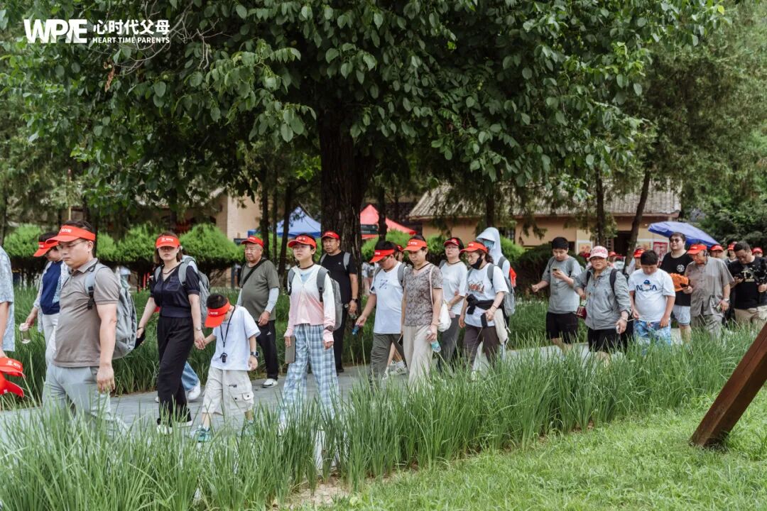 王纪琼院长:“累,但不辛苦,能影响一个孩子,拯救一个家庭,比什么都值得!”