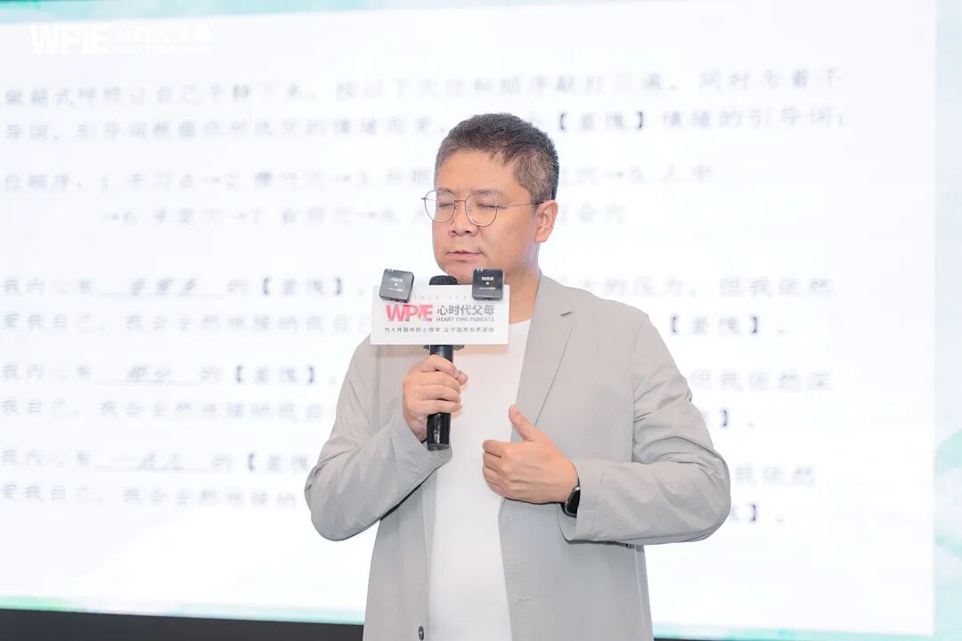 【重返校园之路——王克老师学员采访】咨询师“不谈上学”,爱摄影的少年却冲进了班级前十