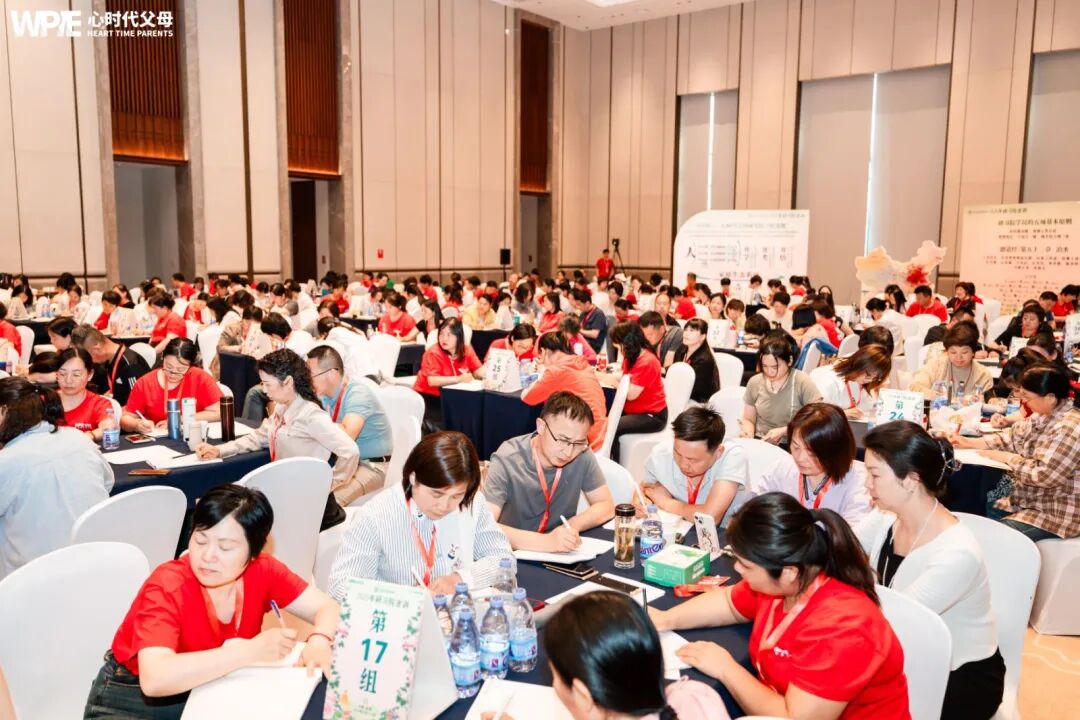 【纪琼院长教育系统方案实操班】一位68岁的老人:“我活这么大,老师、父母都没有教过我,但在心时代,王纪琼院长教会了我……”