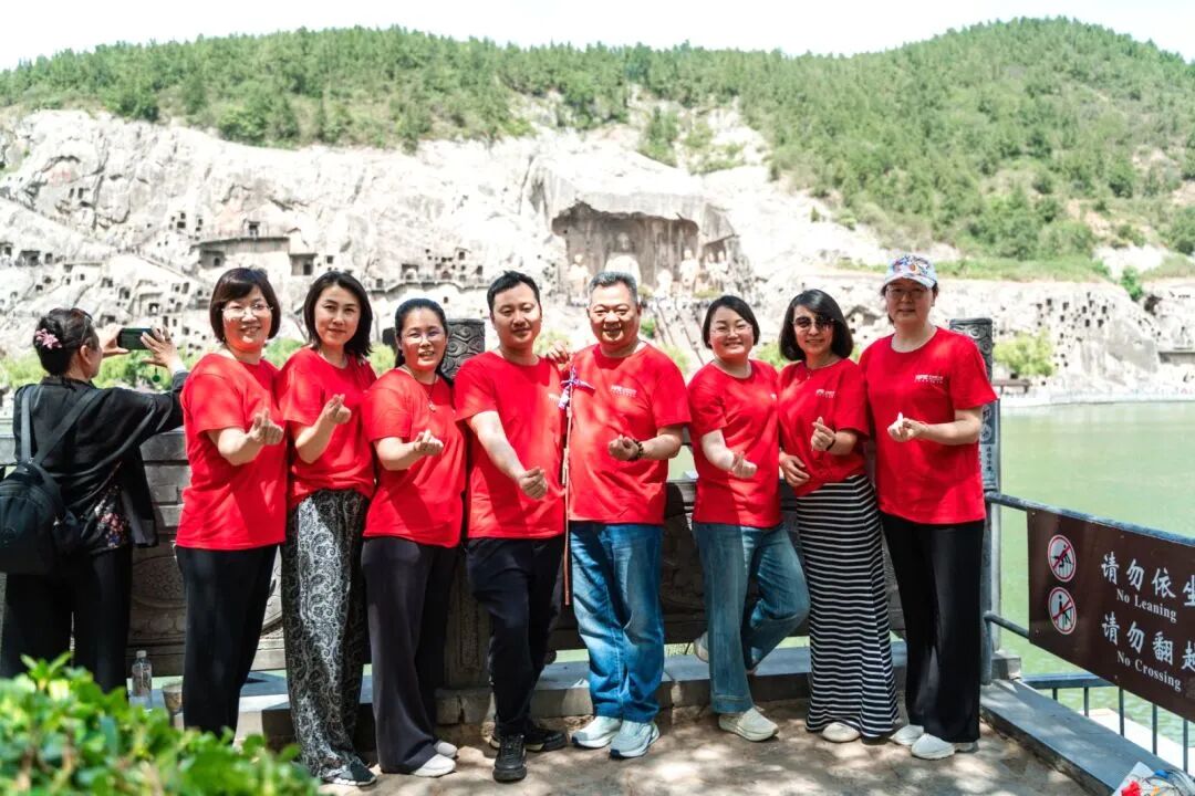 【纪琼院长教育系统方案实操班】一位68岁的老人:“我活这么大,老师、父母都没有教过我,但在心时代,王纪琼院长教会了我……”