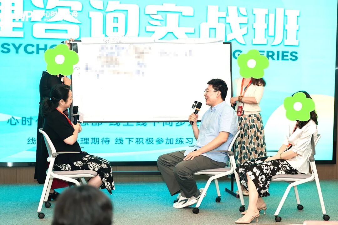 “灰头土脸”的车开出去丢人?——“我们在乎的,到底是干净,还是体面?”