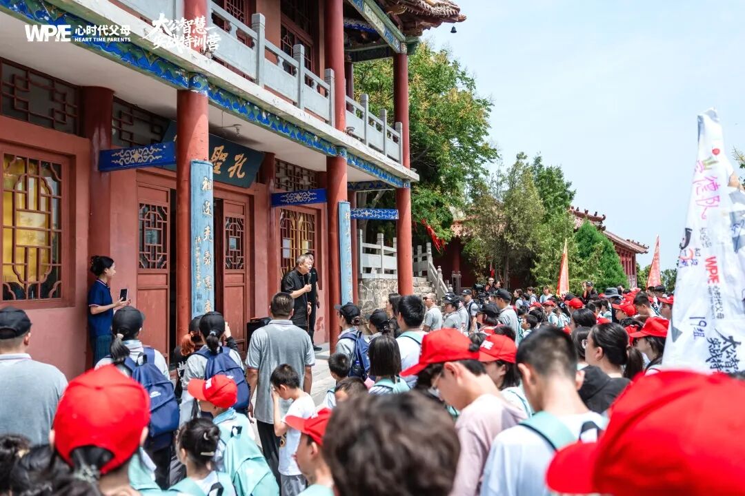 【纪琼院长家庭生态课】重塑家庭场域:从“接话之术”到“空间布局之道”的系统养育密码!