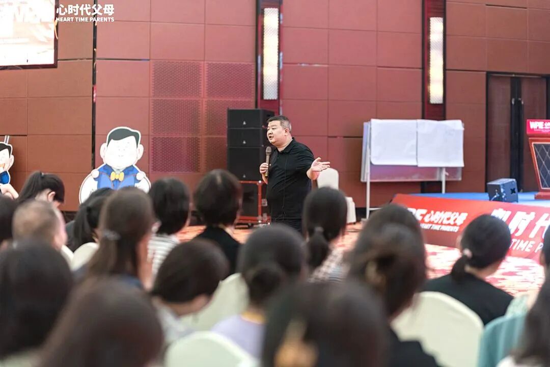 脚步丈量理念,灯光点亮心程:我眼中的王纪琼院长