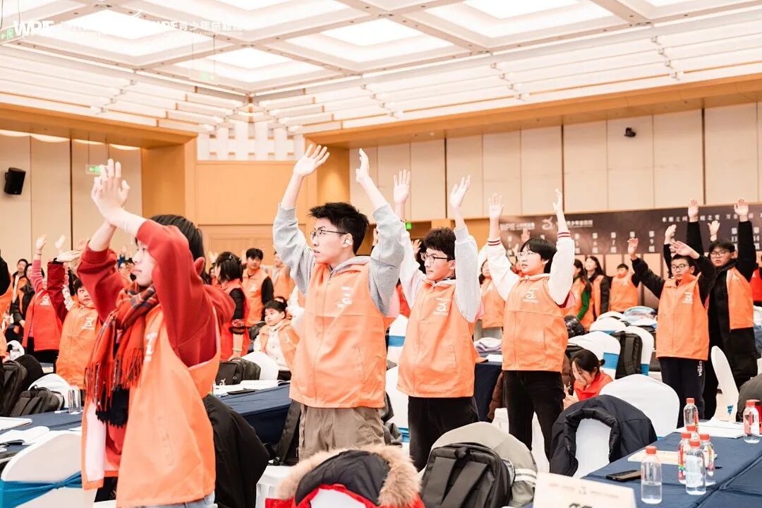 “妈妈,我当年肚子疼,真不是玩平板害的!”