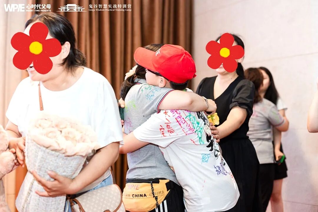 【纪琼院长家庭生态导师班】孩子休学,丈夫崩溃打人,她绝望求助——纪琼院长揭开真相:“孩子休学只是表象!”