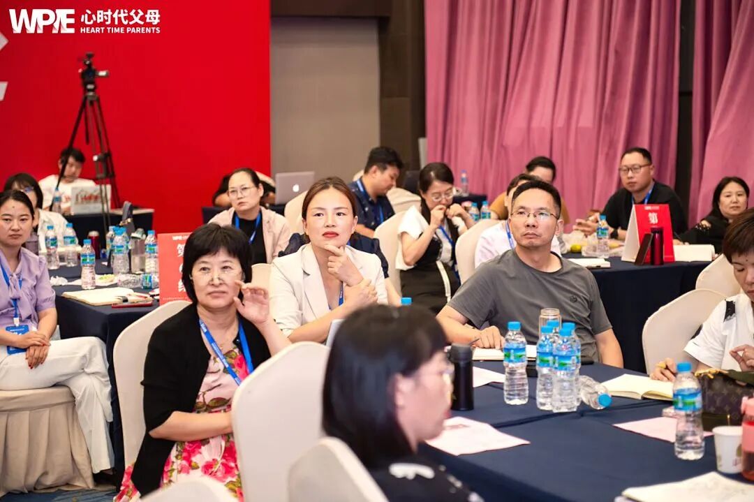 直到我的数学课代表,在课堂上揉碎了那张82分的数学试卷.......