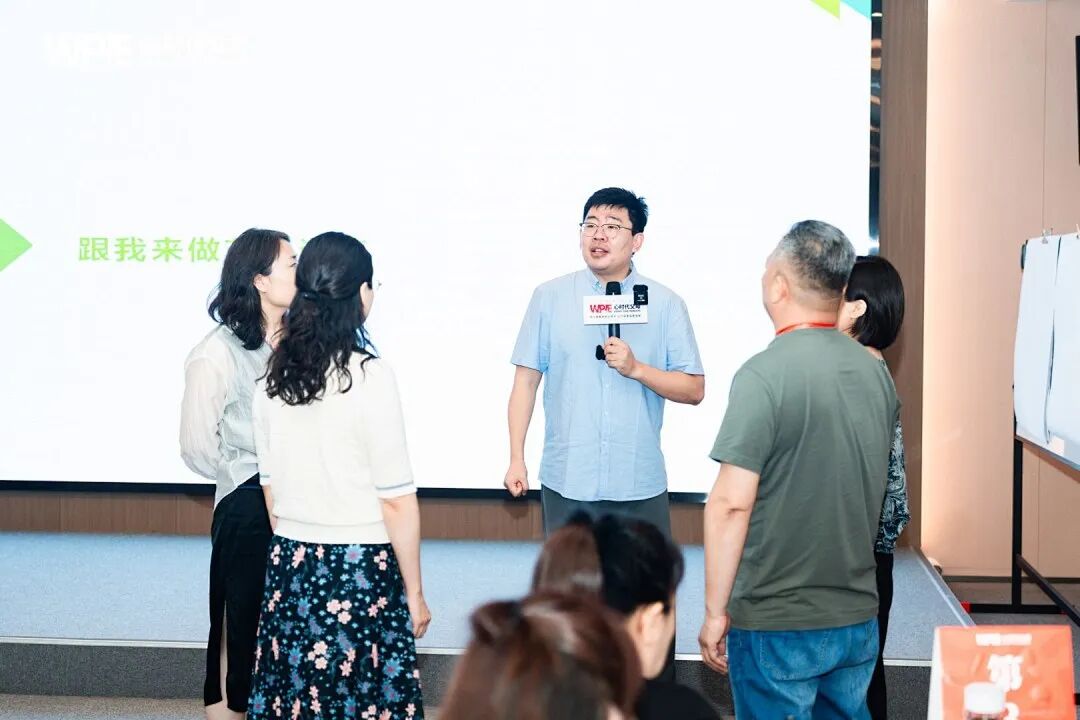 27岁女儿处对象，妈妈竟然用所学的“心理学知识”操控？——张兆鹏老师：“放过她吧！”