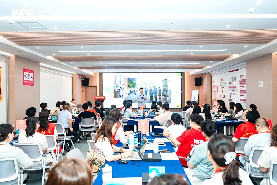 演讲卡壳?张兆鹏老师亲授:“那就直接删稿!没逐字稿也能Hold住全场!”