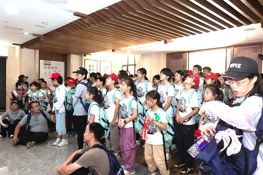 【家庭生态导师班】我一直把女儿视如珍宝,为什么孩子不愿意上学的事会发生在我身上?