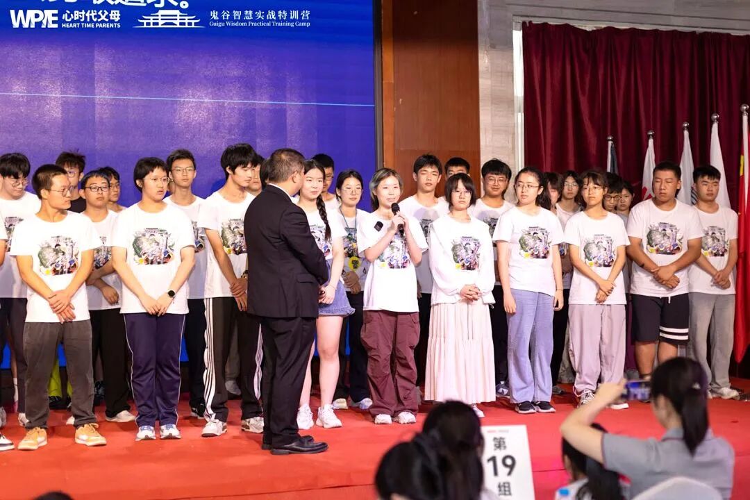 【家庭生态导师班】我一直把女儿视如珍宝,为什么孩子不愿意上学的事会发生在我身上?