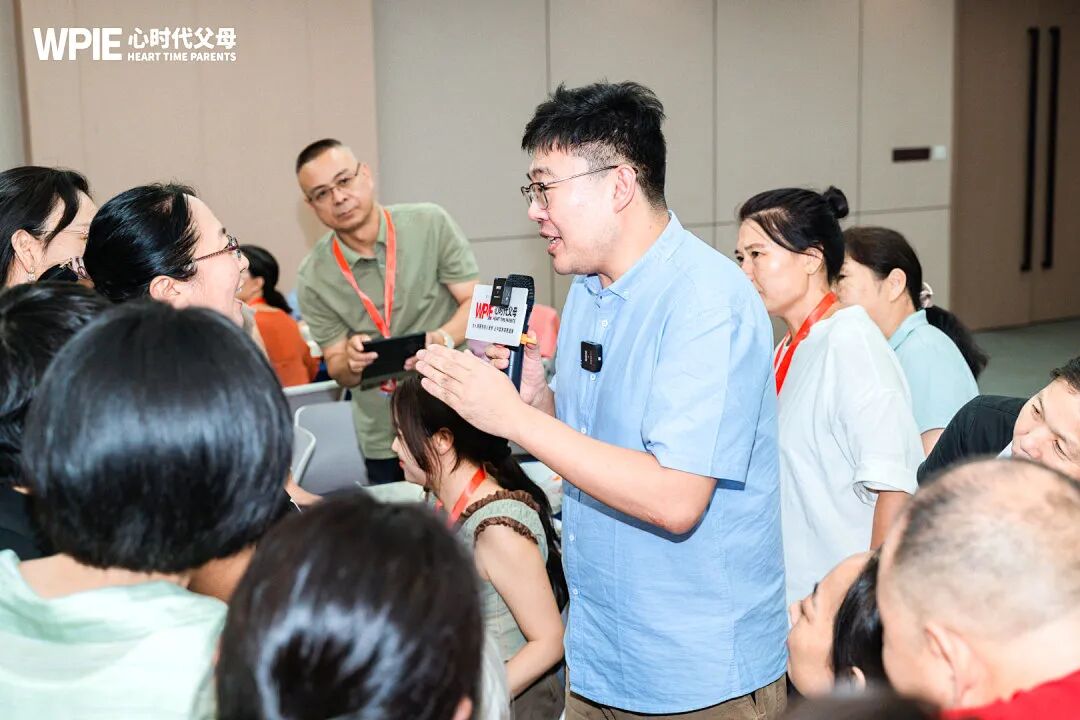 孩子揪着民办本科不放？张兆鹏老师一语点破：“他不是恨学校，而是恨你！”