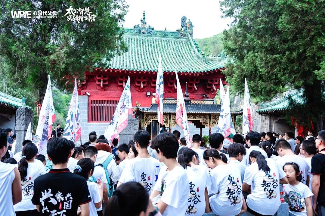 【家庭生态导师班】孩子考倒数第一情绪低落,王纪琼院长一句话,竟扭转了整个局面!