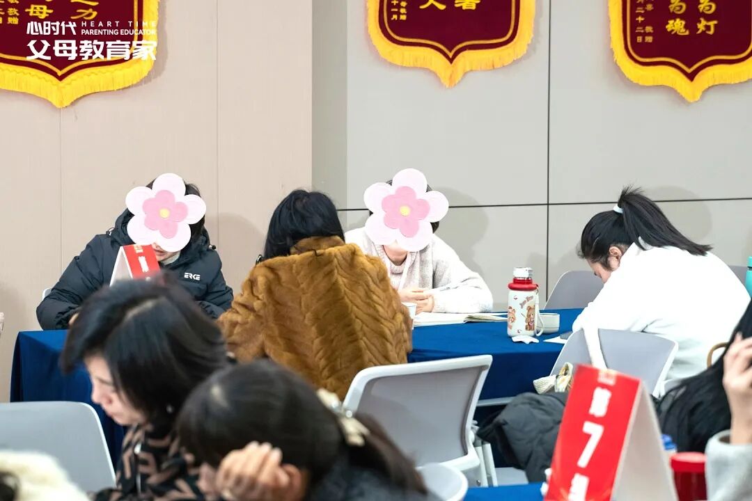 孩子吐槽说:“文聪老师就是这样教你的?”——为什么孩子最讨厌“懂道理”的父母?原因在这里!