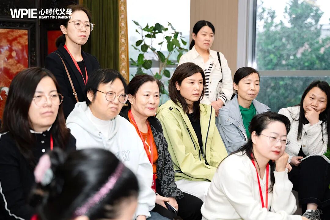 孩子借红领巾要不回来?王克老师说:“红领巾借出去要不回来不是一件小事儿,也不是一件‘破事儿’,而是......”