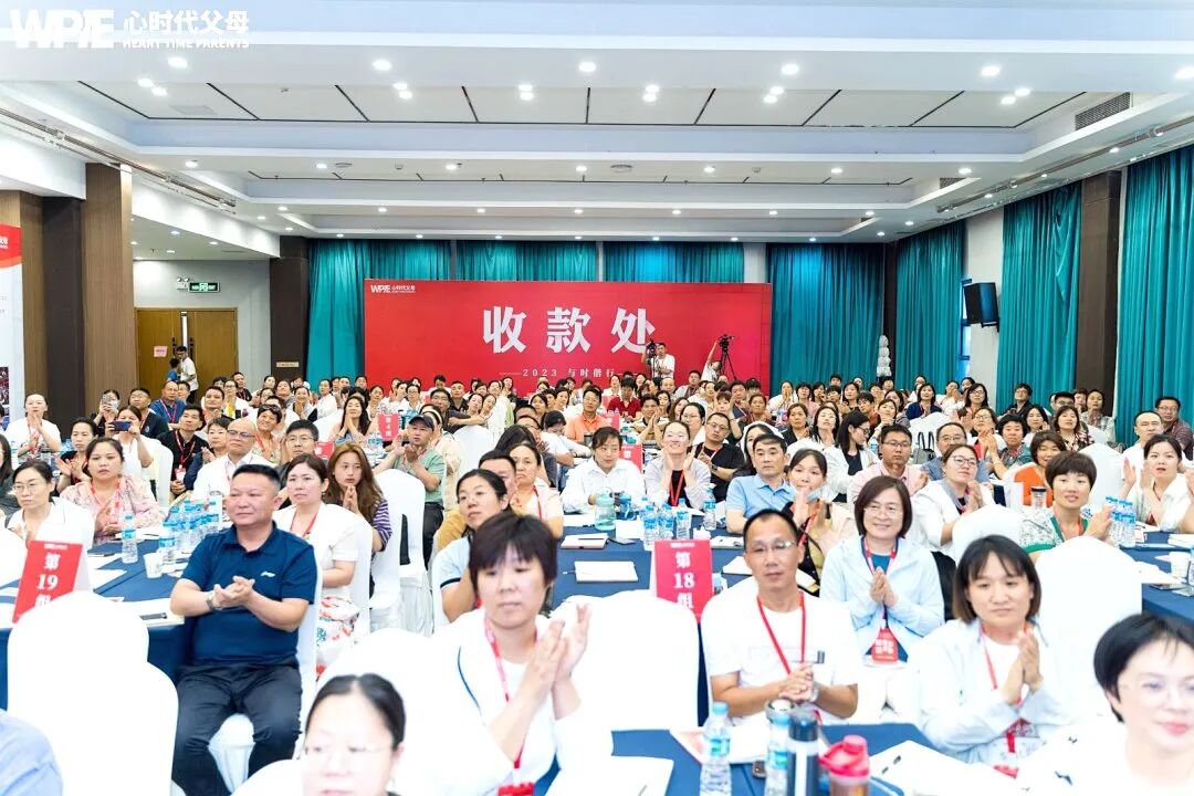 7年沉淀,1个决定,66期坚守:我把“傻傻相信”熬成了光!