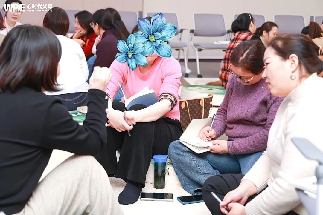 【青少年心理学专业课】孩子已经上了初中,家长学习家庭教育还来得及吗?