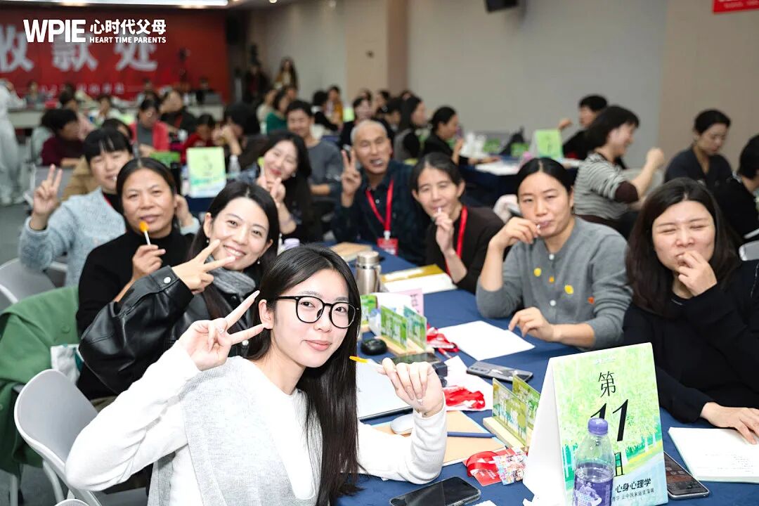 孩子借红领巾要不回来?王克老师说:“红领巾借出去要不回来不是一件小事儿,也不是一件‘破事儿’,而是......”