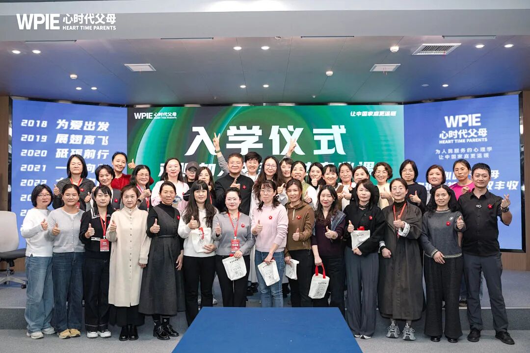 孩子借红领巾要不回来?王克老师说:“红领巾借出去要不回来不是一件小事儿,也不是一件‘破事儿’,而是......”