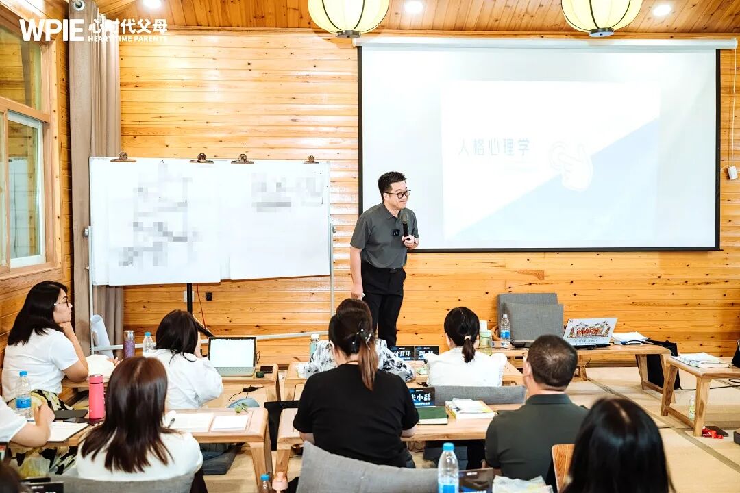 【青少年心理学专业课】从信任到重生:一位青少年心理学习者的“第三次生命”