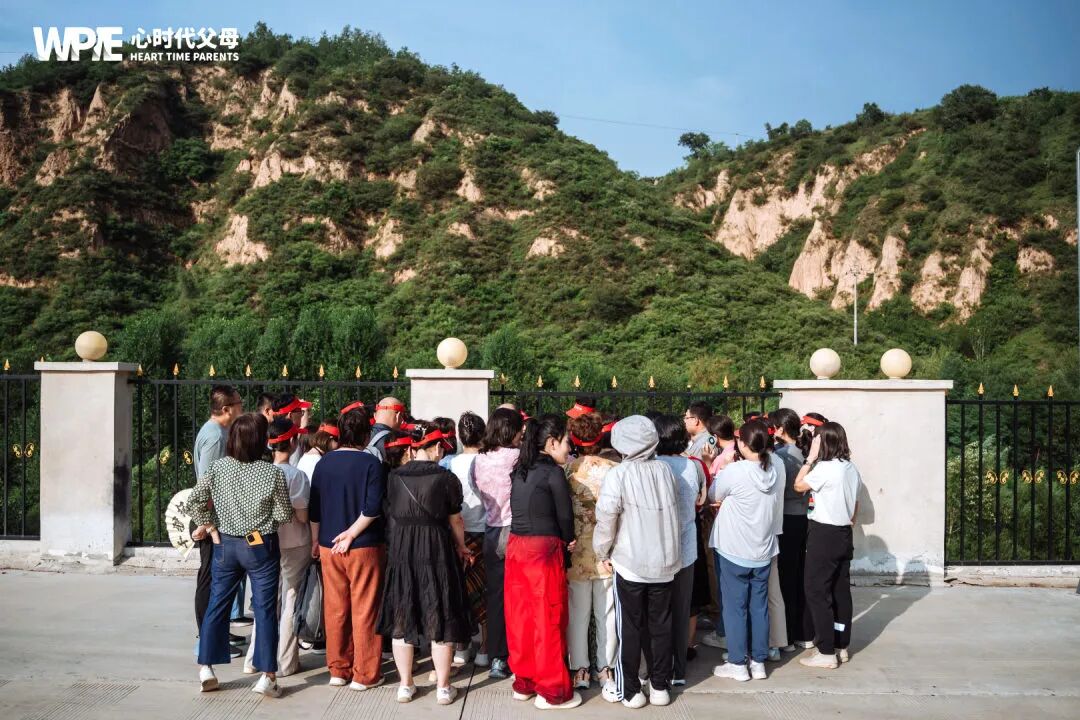 【365全年全家陪伴赢】当孩子说“他们不跟我玩”,父母别急着安慰,真正的狠招只有两个字!