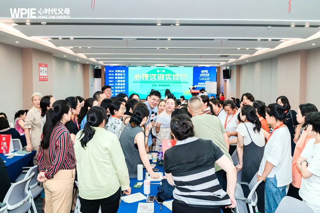 孩子不上学,家长很“感恩”?兆鹏老师毫不留情的撕开家长的“美颜滤镜”