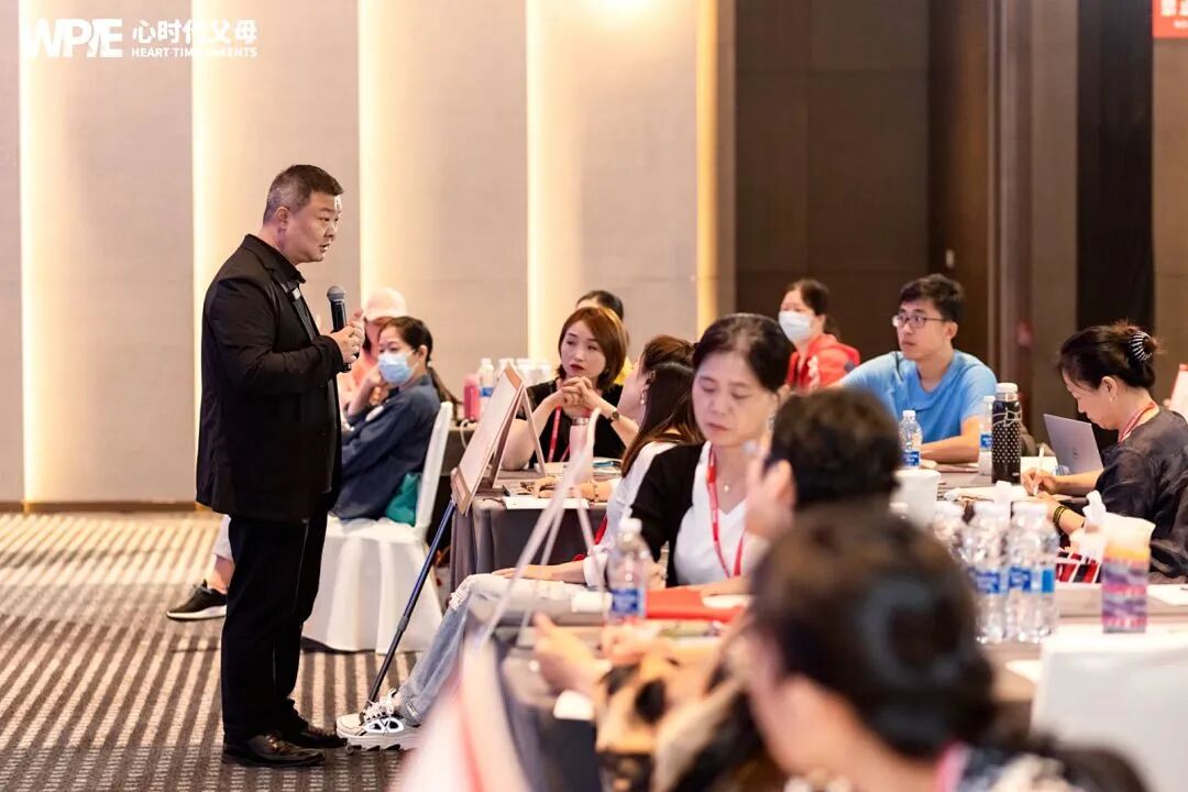 从“芯”动到“萍”稳,从学员到家人——心时代父母教育家的学习顾问,燃爆了!